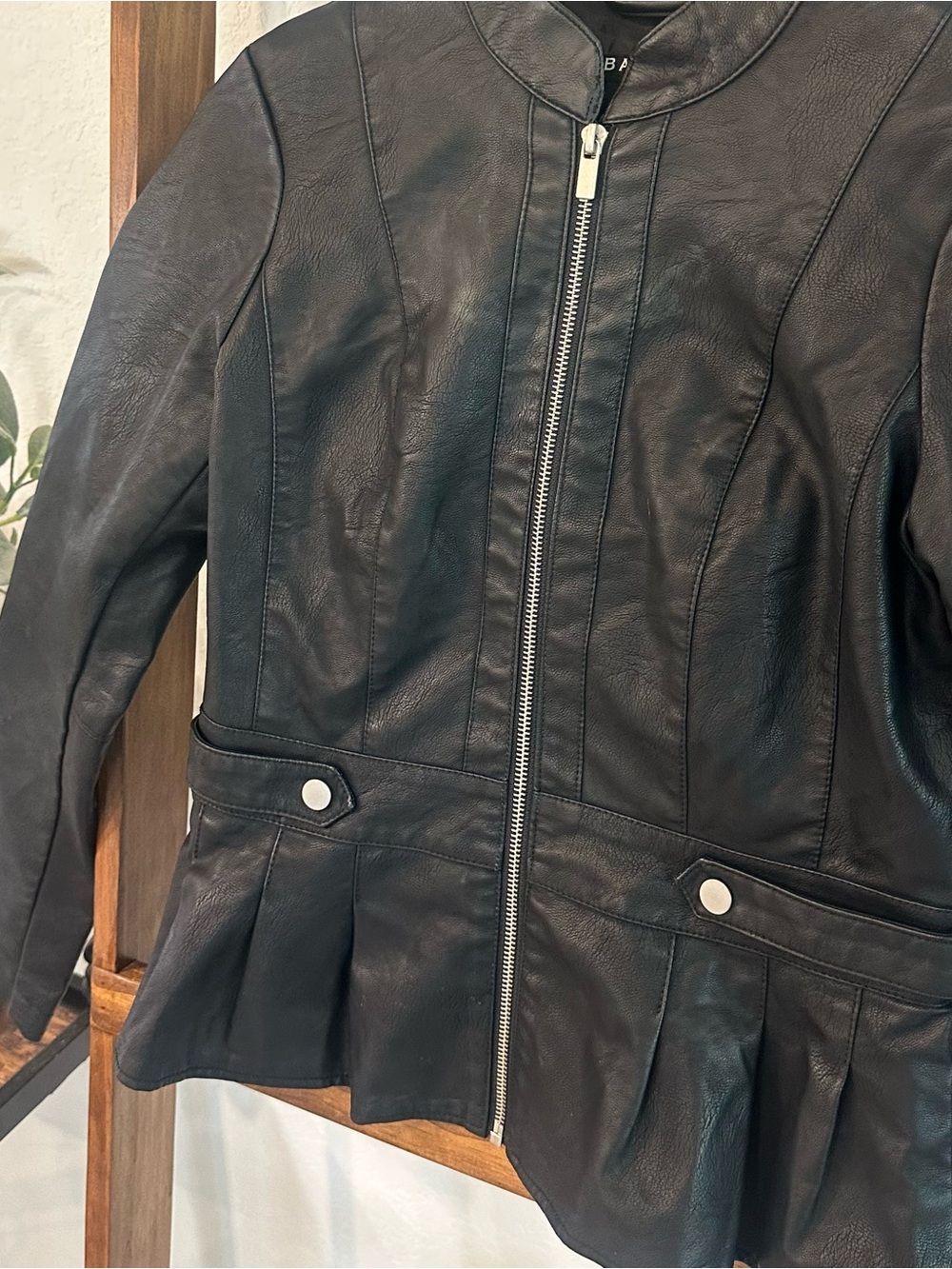 Baccini Black Faux Leather Peplum Moto Jacket Petite Small - Picture 4 of 11